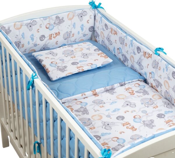 Set lenjerie patut 120x60 cm 5 piese Kidizi Tiny Adventures, model matlasat, include perna, plapumioara, aparatoare si cearceaf