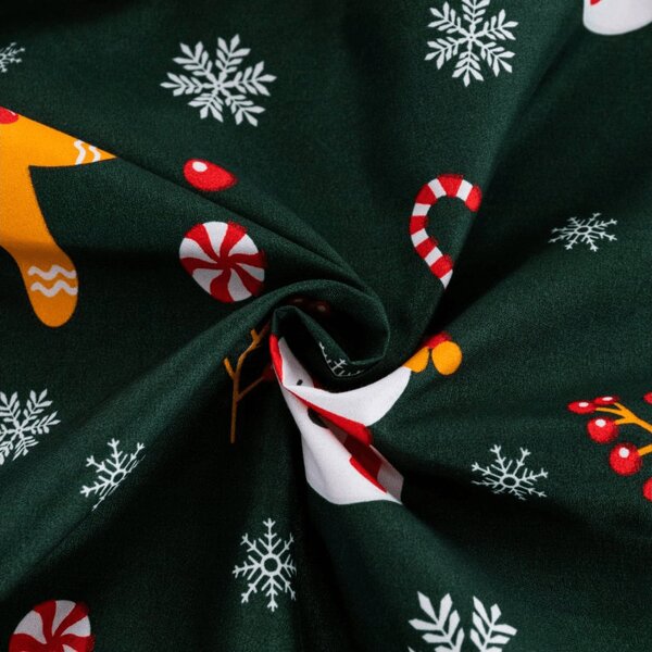 Cearsaf din microfibra SNOWMAN AND GINGERBREAD verde 90x200 cm