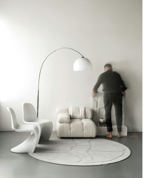 Covor gri deschis rotund din lână ø 133 cm Morphic Organica – Agnella