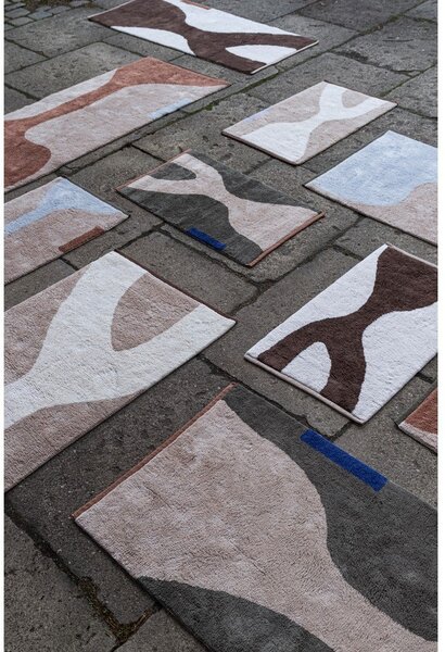 Covor alb/maro lavabil din bumbac 50x80 cm Figura – Mette Ditmer Denmark