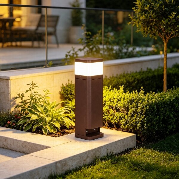 BRILAGI - Lampă de exterior cu 2 prize SCHUKO PILLAR 1xG9/11W/230V IP44 maro