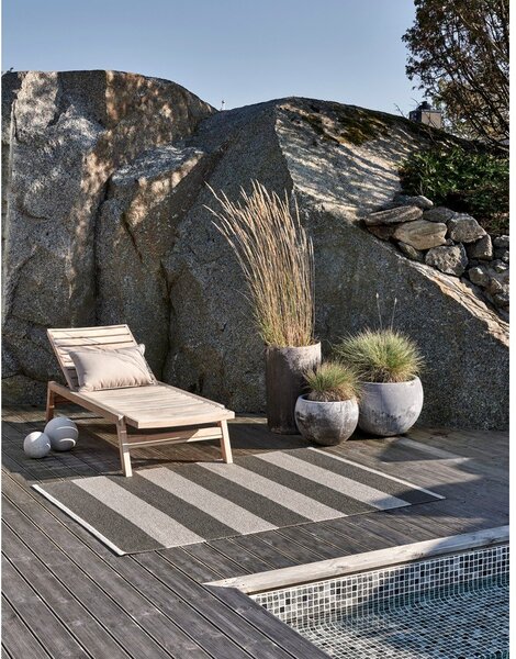 Covor tip traversă pentru interior și exterior gri antracit/crem 70x150 cm Bob Charcoal Linen – Pappelina