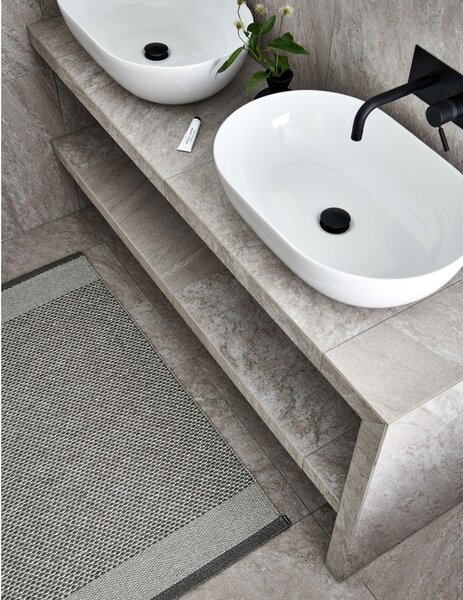 Covor pentru exterior și interior gri 85x160 cm Edit Warm Grey – Pappelina