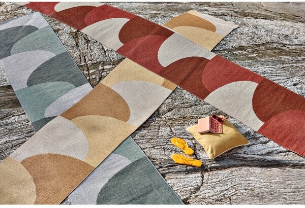 Covor tip traversă pentru interior și exterior galben ocru 70x270 cm Hill Ochre Pale Yellow – Pappelina