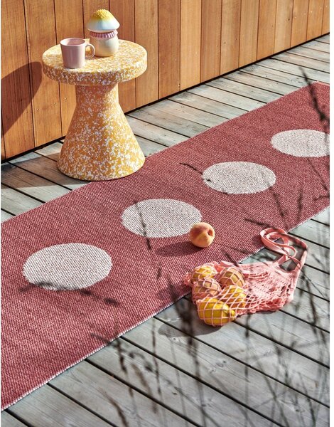 Covor tip traversă pentru interior și exterior roșu deschis 70x280 cm Vera Pop Blush – Pappelina