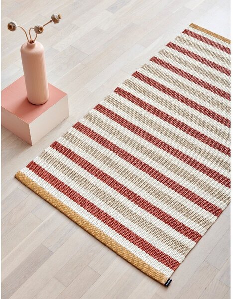 Covor tip traversă pentru interior și exterior cărămiziu/crem 85x200 cm Teo Brick – Pappelina