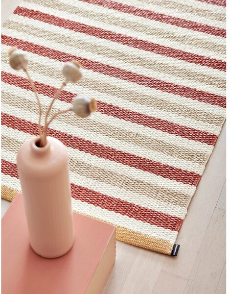Covor tip traversă pentru interior și exterior cărămiziu/crem 85x200 cm Teo Brick – Pappelina