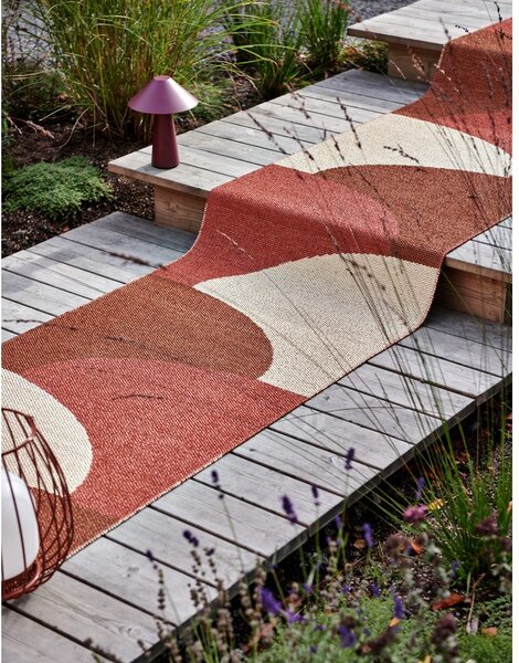 Covor tip traversă pentru interior și exterior cărămiziu 70x270 cm Hill Brick Rust – Pappelina