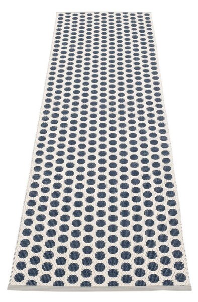 Covor tip traversă pentru interior și exterior albastru închis 70x250 cm Noa Dark Blue – Pappelina