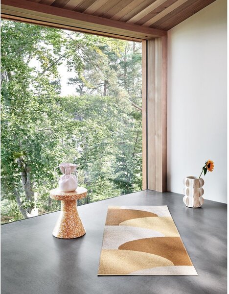 Covor pentru exterior și interior galben ocru 70x90 cm Hill Ochre Pale Yellow – Pappelina