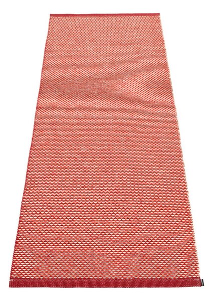 Covor tip traversă pentru interior și exterior roșu 70x200 cm Effi Dark Red – Pappelina
