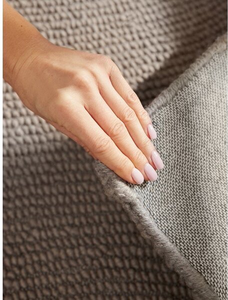 Covor tip traversă taupe țesut manual din lână 80x200 cm Calmio – Hanse Home