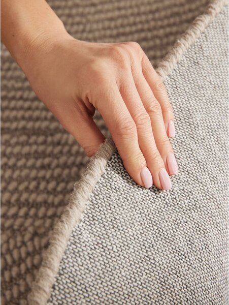 Covor bej țesut manual rotund din lână ø 120 cm Calmio – Hanse Home