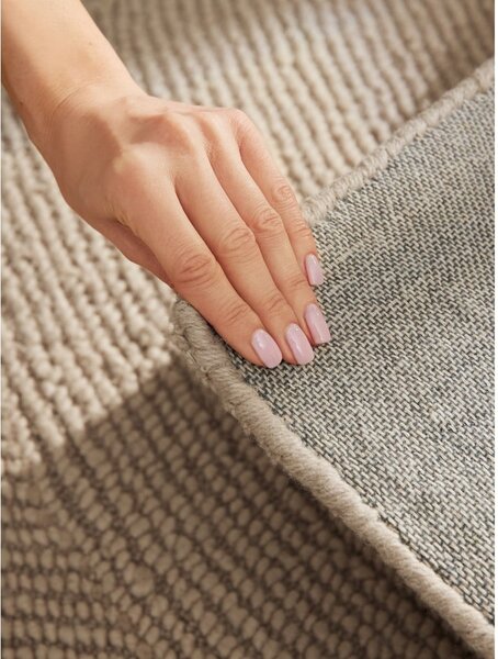 Covor bej țesut manual din lână 80x150 cm Calmio – Hanse Home