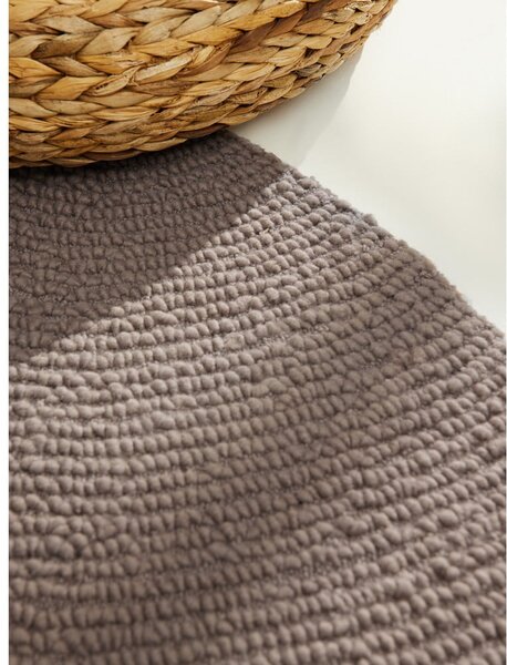 Covor taupe țesut manual rotund din lână ø 120 cm Calmio – Hanse Home