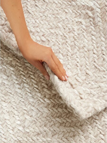 Covor tip traversă crem-fildeș țesut manual din amestesc de lână 80x200 cm Majoli – Elle Decoration