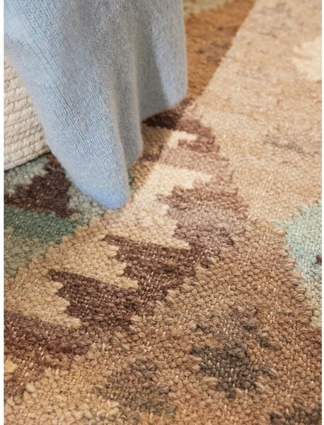 Covor albastru deschis-bej reversibil, țesut manual din lână 160x230 cm Kamal Dune – Nouristan