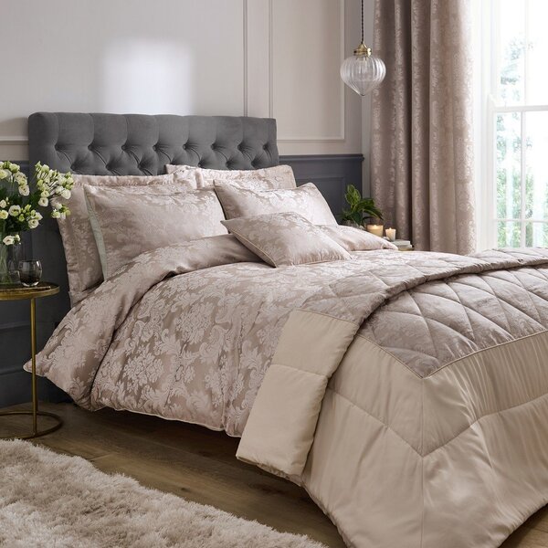 Lenjerie de pat bej din damasc pentru pat dublu, extinsă 230x220 cm Damask Jacquard – Catherine Lansfield