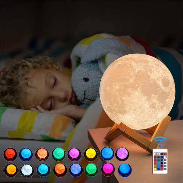 Lampa de veghe luna 3D 20 cm, 16 culori, telecomanda, suport lemn, reincarcabila USB