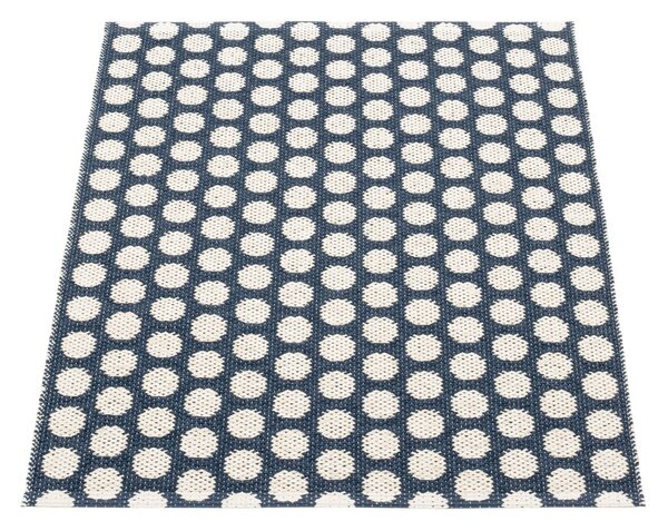 Covor pentru exterior și interior albastru închis 70x90 cm Noa Dark Blue – Pappelina