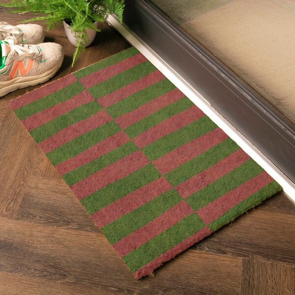 Covoraș de intrare din fibre de nucă de cocos 40x60 cm Pink & Green Half Stripes – Artsy Doormats