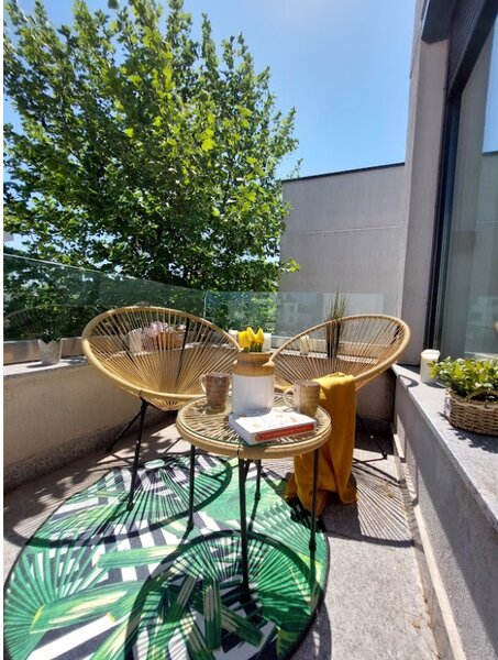 Set mobilier terasa / gradina, Odense, masa si 2 fotolii cu perne, natur