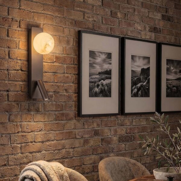 Searchlight Aplică de perete Carrara cu sferă sticlă și lampă citit LED, maro, Maro / Rugină, Camera de zi / sufragerie, Metal, Perete unghiular