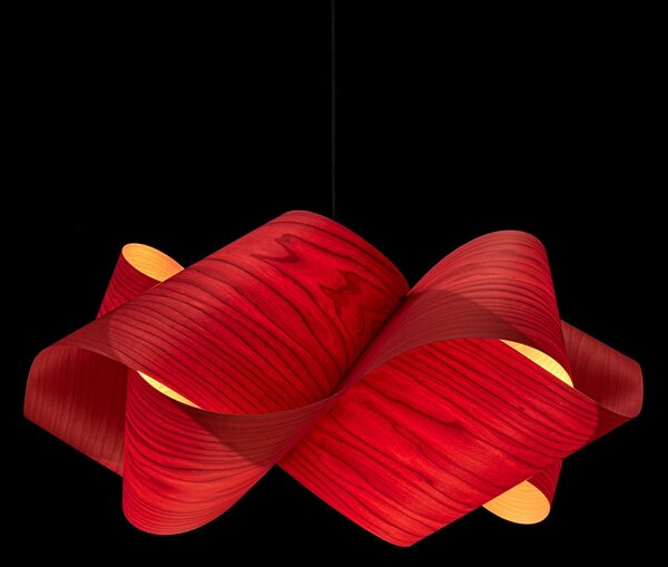 LZF LAMPS Swirl suspendată, cablu negru Ø 54cm roșu, reglabil, Roșu, Camera de zi / sufragerie, Lemn, Design