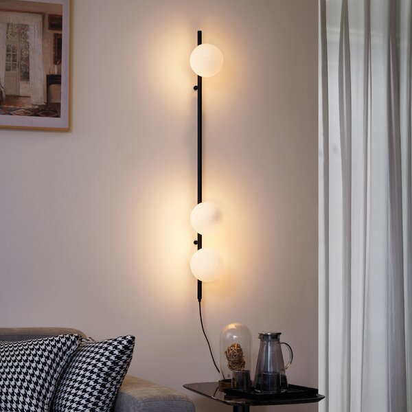 Lampă de perete de design neagră cu sticlă mată cu 3 lumini - Vertical