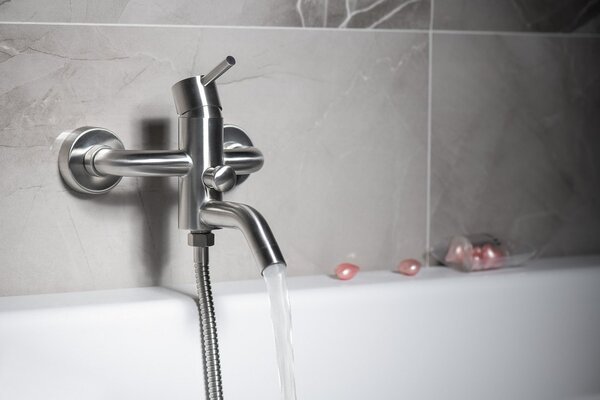 Sapho Sapho, robinet pentru cada montat pe perete MINIMAL, oțel inoxidabil, MI010
