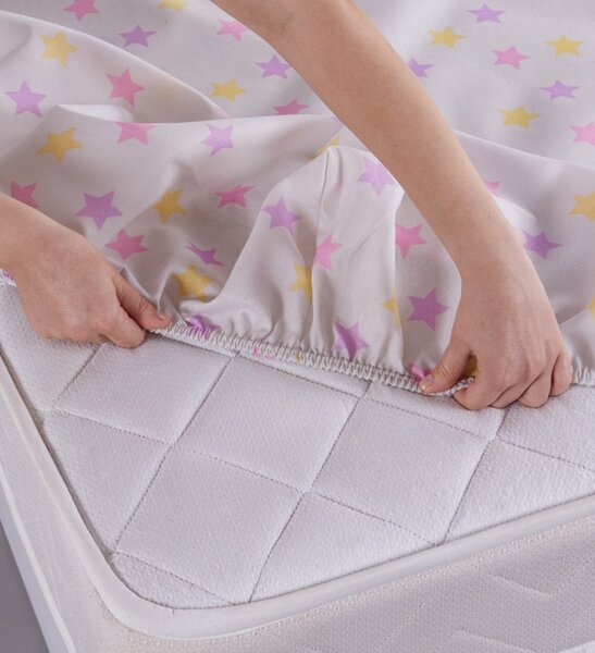 Cearsaf cu elastic si fete de perna Model Unicorn Dreams Beige