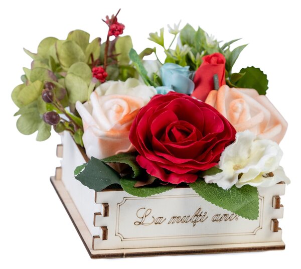 Aranjament floral in cutie de lemn mică