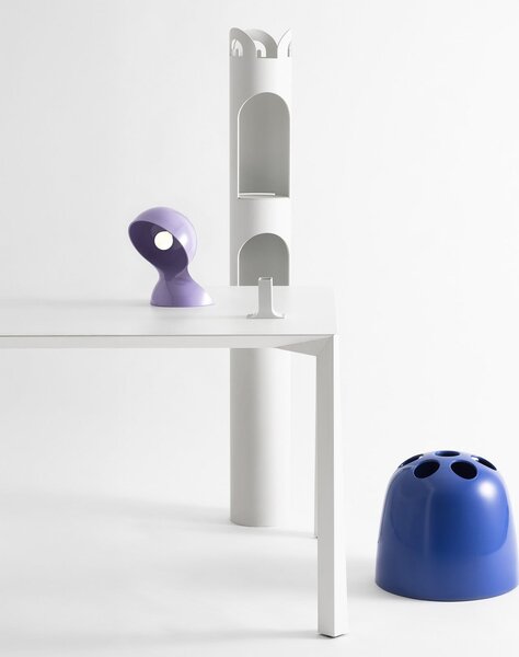 Artemide Lampa de masă Dalú, lavandă, înălțime 26 cm, plastic, Violet, Camera de zi / sufragerie, Plastic, Design