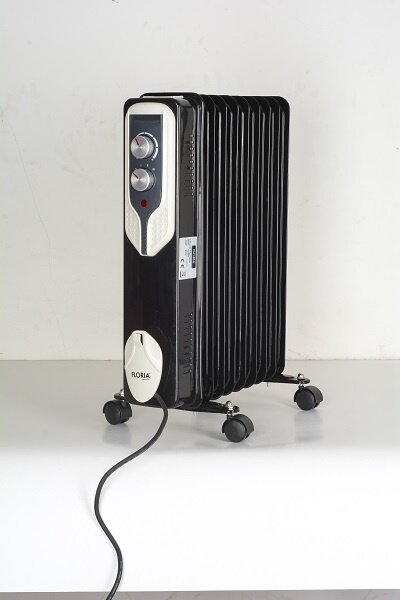 Calorifer electric Floria ZLN3659,Negru 2000 W, 9 elementi, 3 trepte de putere, Termostat reglabil, Protectie supra-incalzire, Indicator luminos