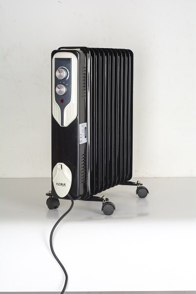 Calorifer electric Floria ZLN3666,Negru 2500 W, 11 elementi, 3 trepte de putere, Termostat reglabil, Protectie supra-incalzire, Indicator luminos