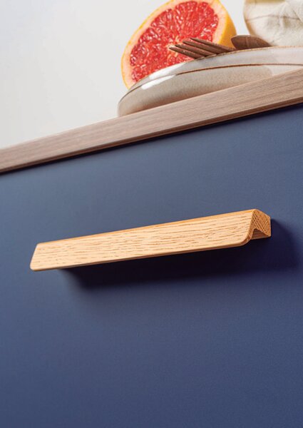 Maner pentru mobila Flapp Wood, finisaj stejar, L:200 mm