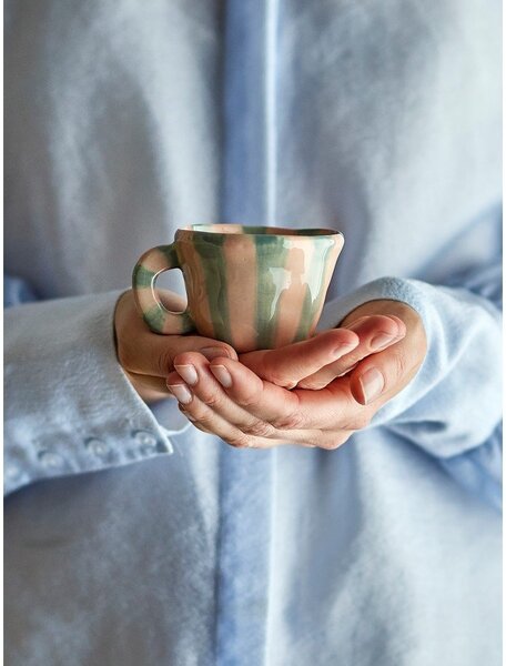 Ceașcă verde-deschis/roz-deschis pentru espresso din ceramică 110 ml Nini – Bloomingville