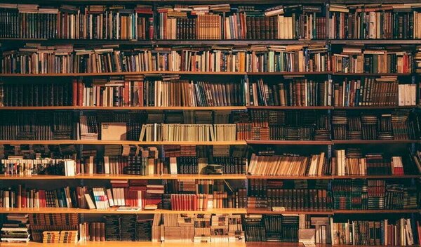Fototapet Bibliotecă mare plină de cărți, Fototapet spațiu extins, Fototapet populare, u40004 - Tapeko.ro