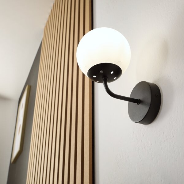 Lampă de perete MALIVA 1xE14/15W/230V, negru/alb - Brilagi