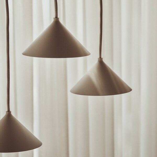FRANDSEN Lampă suspendată Grasp, gri nisipiu, Ø 15 cm, cu priză, Bej, Bucătărie, Metal, Design