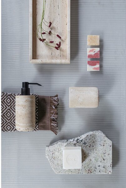Dozator de săpun lichid bej din piatră 250 ml Travertine – Mette Ditmer Denmark
