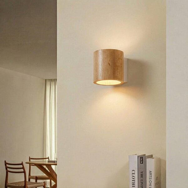 SOLLUX LIGHTING Aplică de perete Ara sub formă cilindru din lemn, reglabil, Lemn, Camera de zi / sufragerie, Lemn, Modern