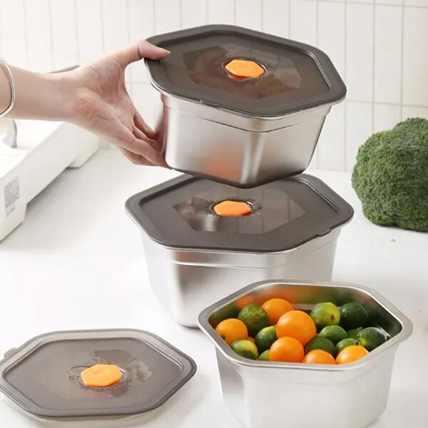 Tava gastronorm Pufo Chef din inox cu capac etans pentru depozitare alimente, ideal pentru catering, restaurante, fast food, capacitate 2 L