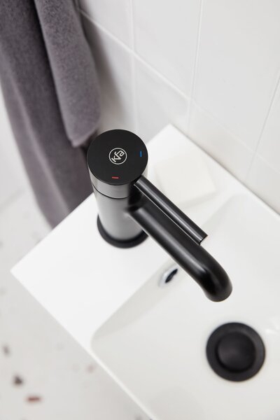 KFA Armatura Moza baterie lavoar stativ negru 5032-815-81
