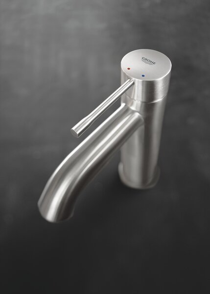Grohe Essence baterie lavoar stativ SuperSteel 23589DC1