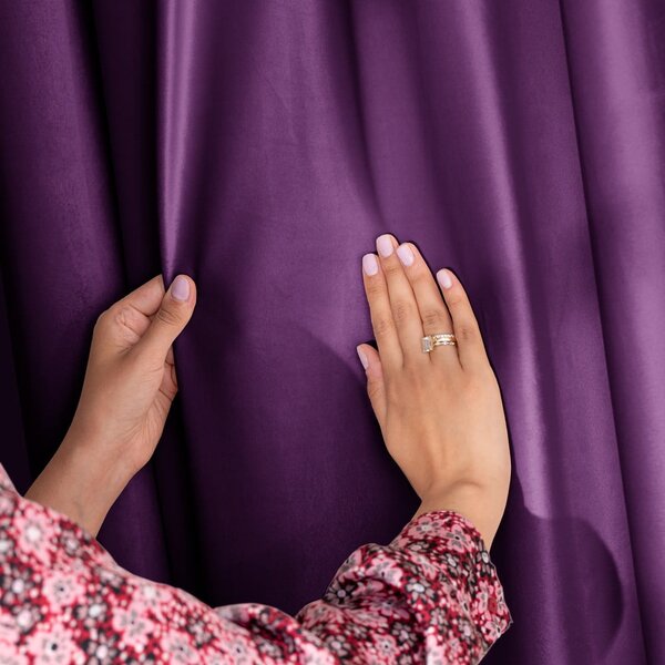 Draperie mov dimout (semi-opacă) din catifea 140x270 cm Pleat – Restilo