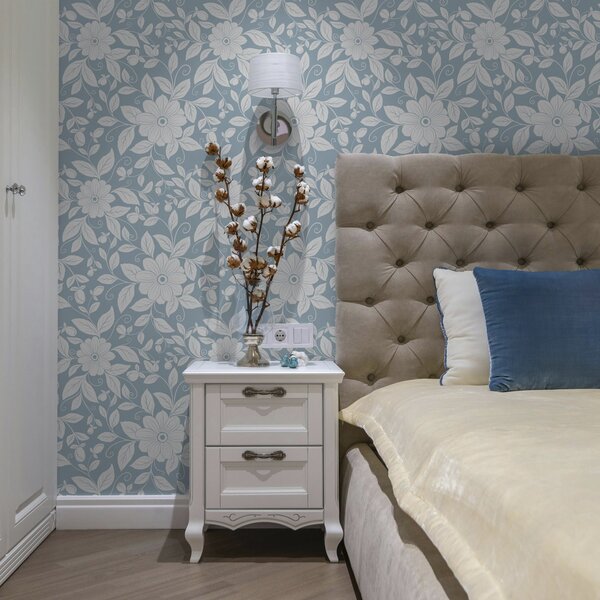 Tapet Contur floral alb pe un fundal albastru pastel, Tapet flori, a00452 : Uwalls.ro