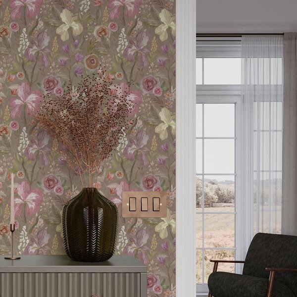 Tapet Vintage roz iris model de flori pe fundal texturat bej, Tapet flori, a00457 : Uwalls.ro