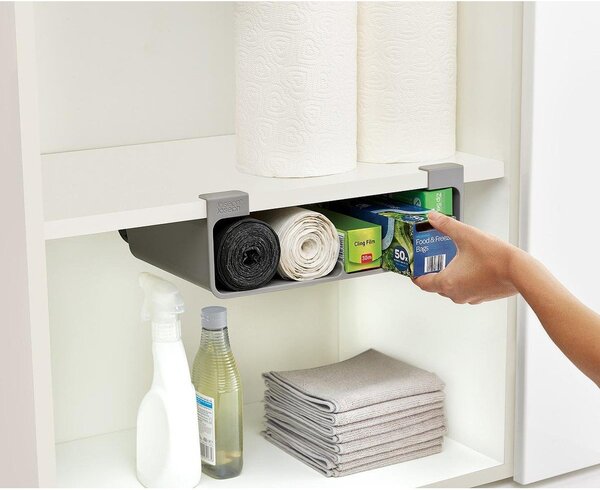 Dispenser pentru prosoape de bucătărie din hârtie și folie de aluminiu gri de agățat din plastic CupboardStore – Joseph Joseph