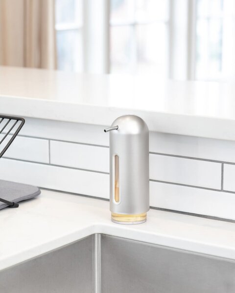 Dozator de săpun lichid argintiu din plastic 350 ml Penguin – Umbra